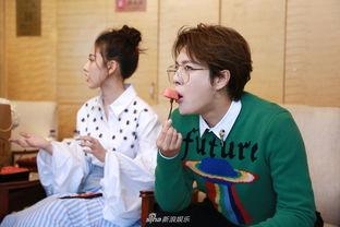 在娱乐综艺里吃瓜,揭秘娱乐圈幕后故事