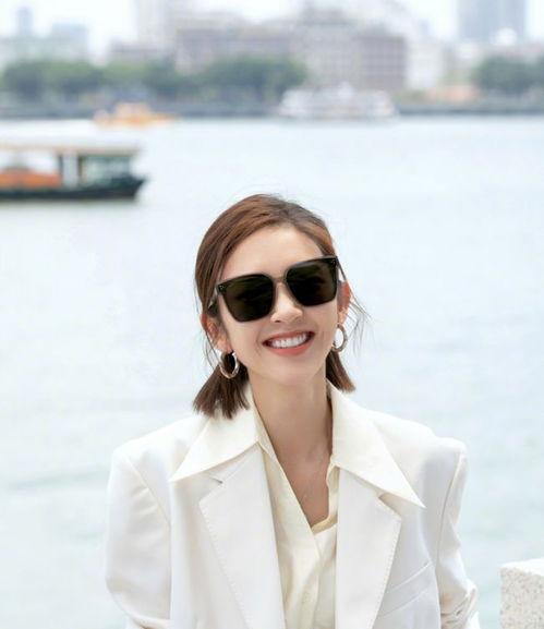 美国娱乐吃瓜女艺人,揭秘吃瓜女艺人背后的故事